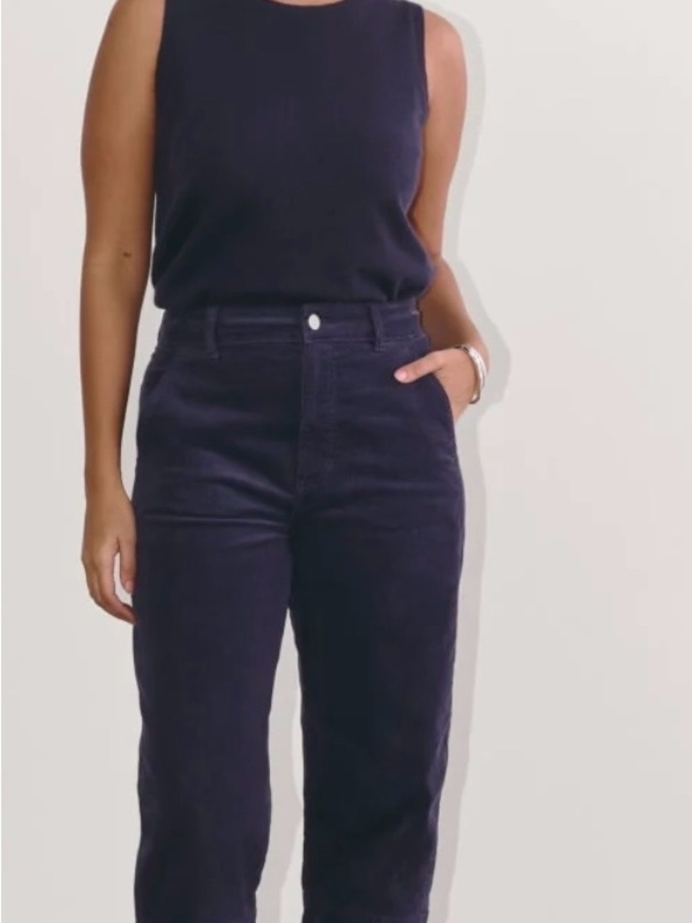 Everlane Utility Barrel Pant in Navy Corduroy, Size 2